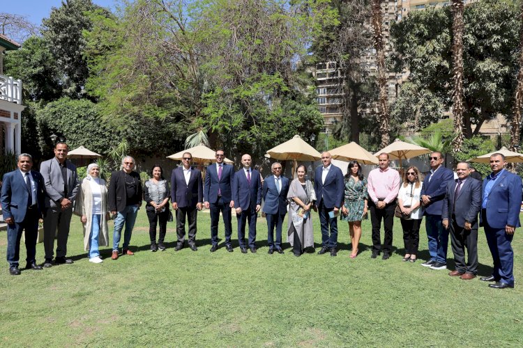 رحمي: تنمية المشروعات خطة تسويقية طموحة لقطاع الفنون والحرف التراثية