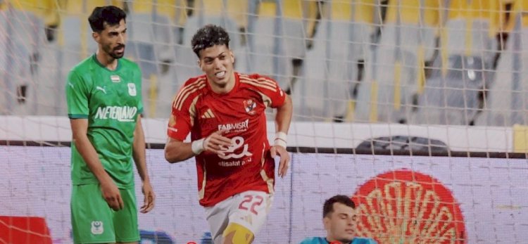 الأهلى يفوز على المصرى البور سعيدى ويتصدر الدورى المصرى  مؤقتا