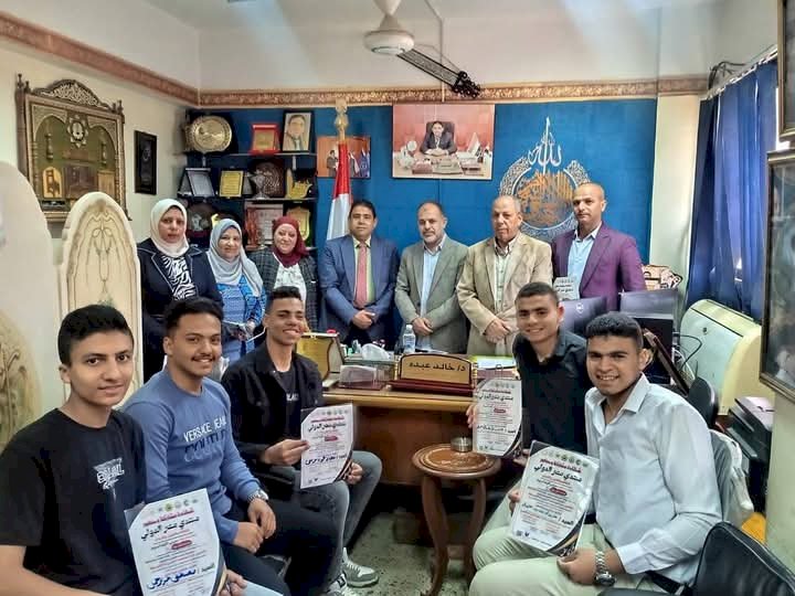 مدير عام التعليم الفنى يكرم فريق الابتكار وريادة الأعمال