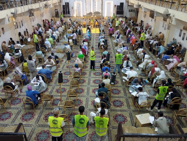 مستقبل وطن ينظم قافلة تعليمية بقوص لدعم طلاب الثانوية العامة