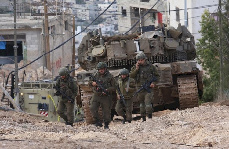 قصف مدفعي لقوات الاحتلال الإسرائيلي شمال عبسان جنوب قطاع غزة