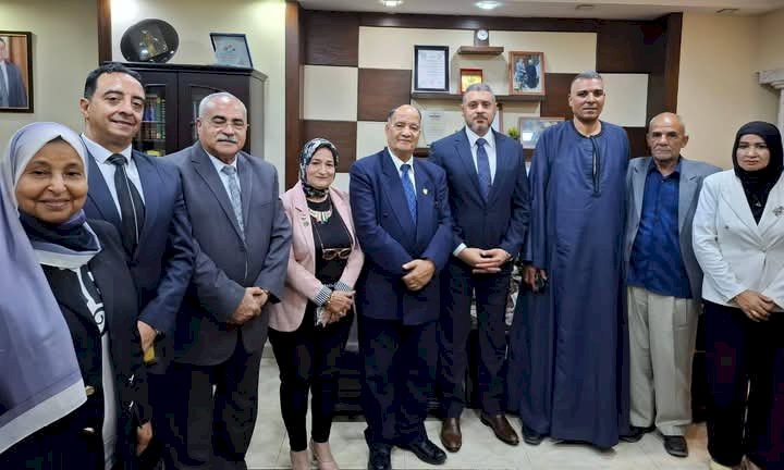 نائب رئيس حزب مصر القومى يلتقى بالأمناء العموم لمحافظات المنيا والسويس