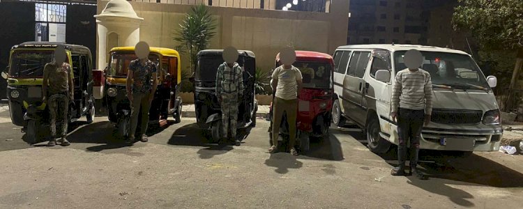 ضبط قائدى سيارة و4 تكاتك قاموا  بأداء حركات إستعراضية بالإسكندرية