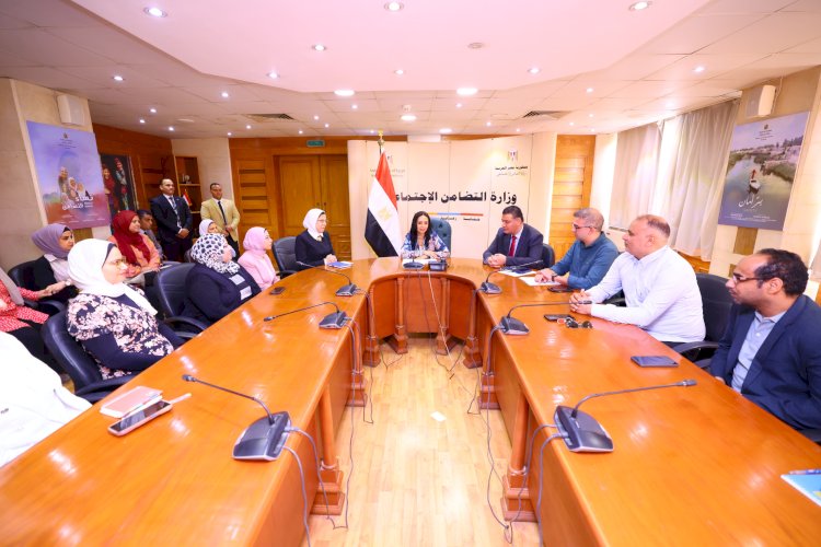 وزيرة التضامن تلتقي أعضاء البعثة الإشرافية لحج الجمعيات الأهلية