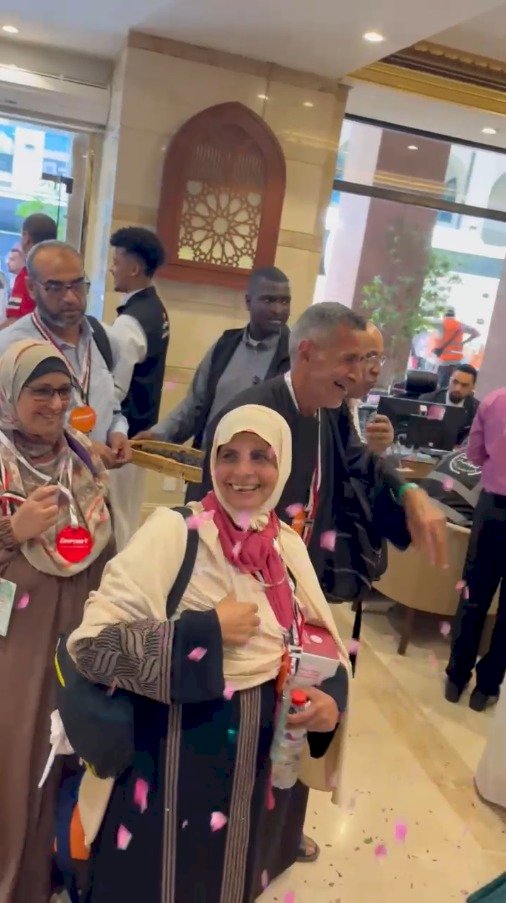 وزيرة التضامن تطمئن على وصول أول أفواج حجاج الجمعيات الأهلية إلى المدينة