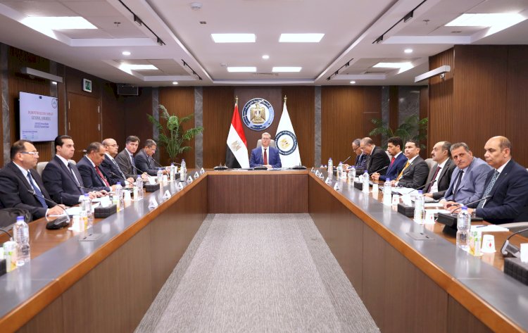 وزير البترول يرأس الجمعية العامة لشركة بدرالدين