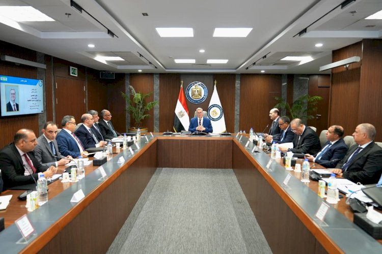 وزير البترول  يرأس جمعية شركة إيلاب