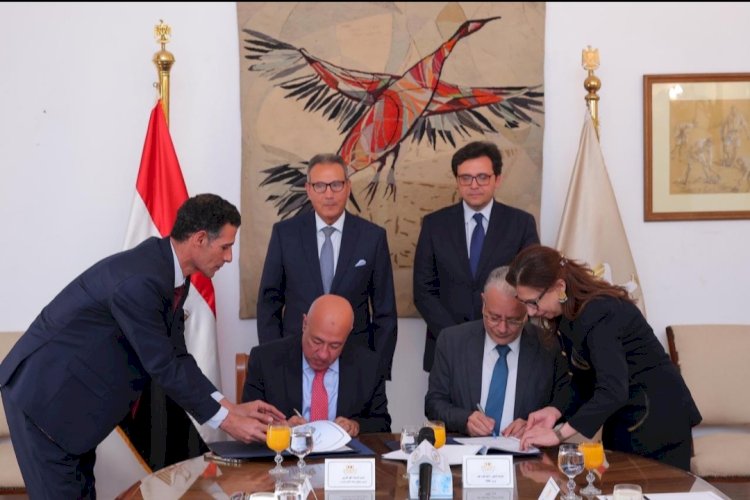 الأهلي المصري والثقافة يوقعان بروتوكول تعاون لتشغيل مبنى "السلطان حسين"