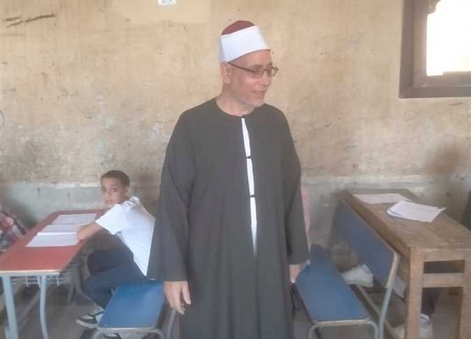 طلاب الاعدادية الأزهرية يختتمون امتحانات الفصل الدراسي الثاني بالمنيا