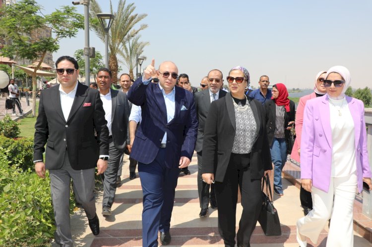 محافظ بني سويف و رئيسة المجلس القومي للمرأة في جولة تفقدية  بالممشى السياحي