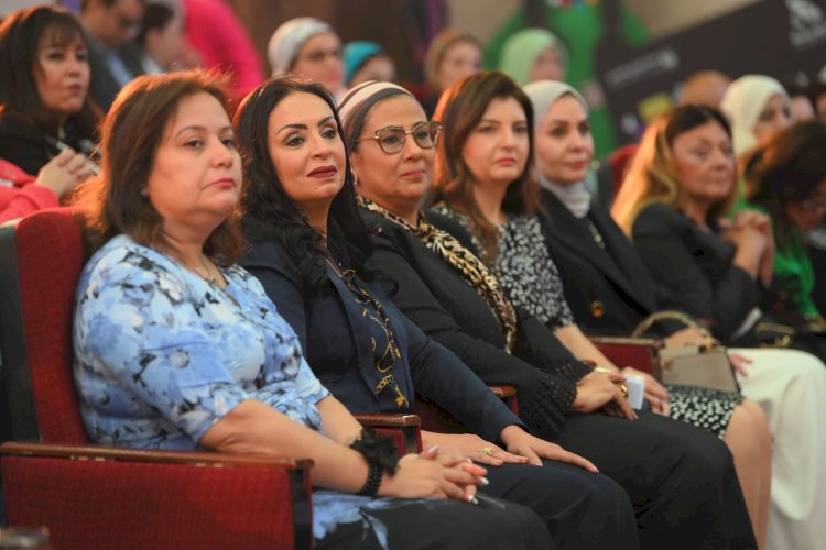 وزيرة التضامن تشارك في لقاء النساء يستطعن التغيير