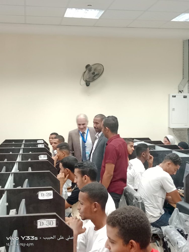 متابعة يومية لأعمال امتحانات الفصل الدراسي الثاني بجامعة اسوان