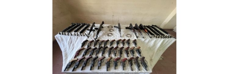 ضبط عدد من تجار الاسلحة والمخدرات بثلاثة محافظات