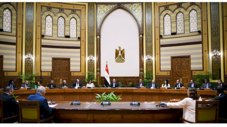 الرئيس السيسي يعقد اجتماعًا موسعًا مع ممثلي الشركات الأمريكية