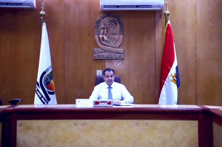 رئيس جامعة جنوب الوادي يترأس اللجنة التنسيقية للتخطيط الاستثماري بالجامعة