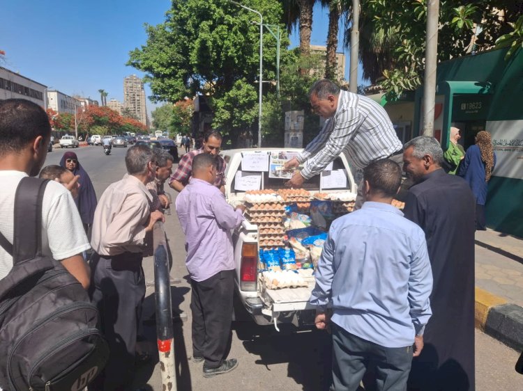 الزراعة تُطلق 7 منافذ مُتحركة لبيع مُنتجاتها بأسعار مُخفضة بالقاهرة