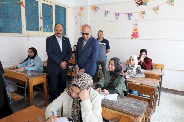 محافظ المنيا يتفقد لجان امتحانات الشهادة الاعدادية والدبلومات الفنية