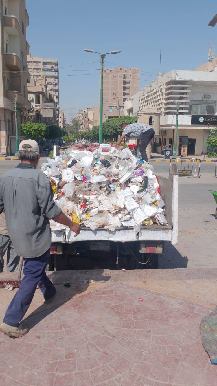 حملات مكثفة للنظافة ورفع الإشغالات وصيانة الطرق والإنارة بمراكز المنيا