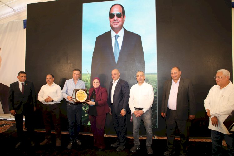 فاروق والاشموني وأبوالسعود يطلقون المرحلة الثانية من مبادرة إحلم لدعم المربين