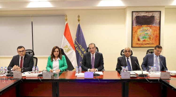 ٥ وزراء يتابعون منظومة الرقم القومى العقارى