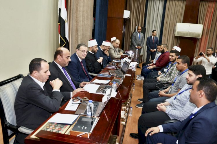 وزير الأوقاف ورئيس "التنظيم والإدارة" يتفقدان اختبارات تعيين الأئمة والخطباء