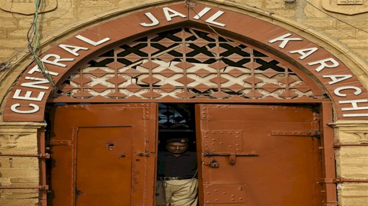 هروب 200 سجين في باكستان