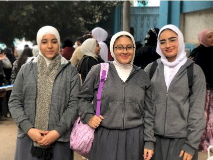 سهل وبلا تعقيد.. العلوم ترسم البهجة على وجوه طلاب الشهادة الإعدادية بالمنيا