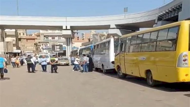 محافظ المنيا: دعم «مطرانية ملوي» بـ10 «ميني باص» لخدمة أهالي المركز