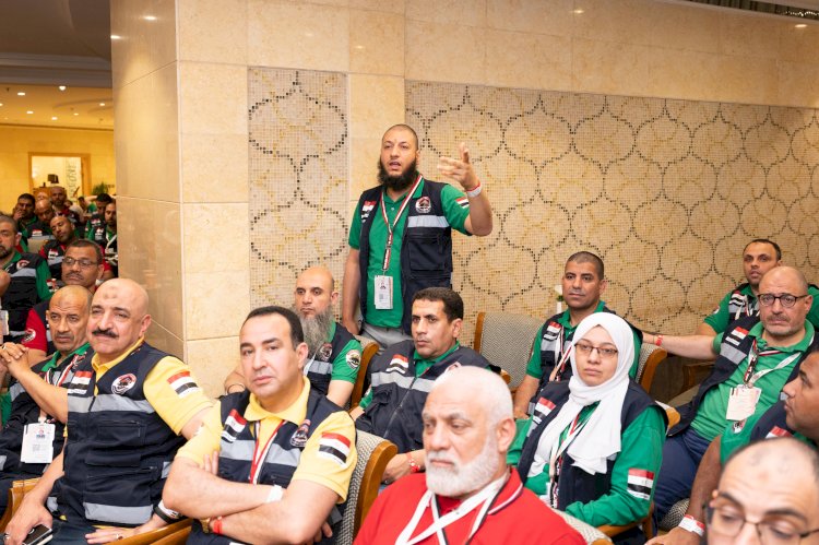 وزيرة التضامن  تتابع خطة تصعيد حجاج الجمعيات الأهلية إلى مشعر عرفات