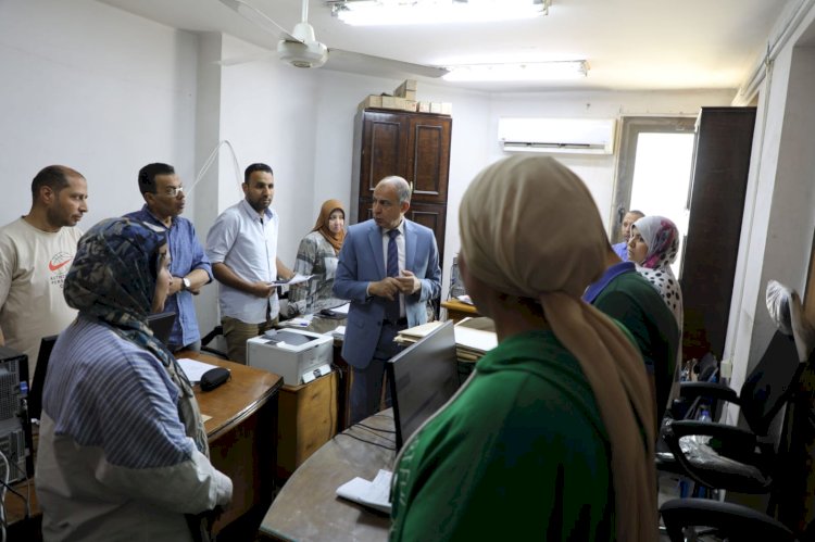 محافظ المنيا يقوم بجولات متواصلة لمتابعة مستجدات ملف تقنين اراضى أملاك الدولة