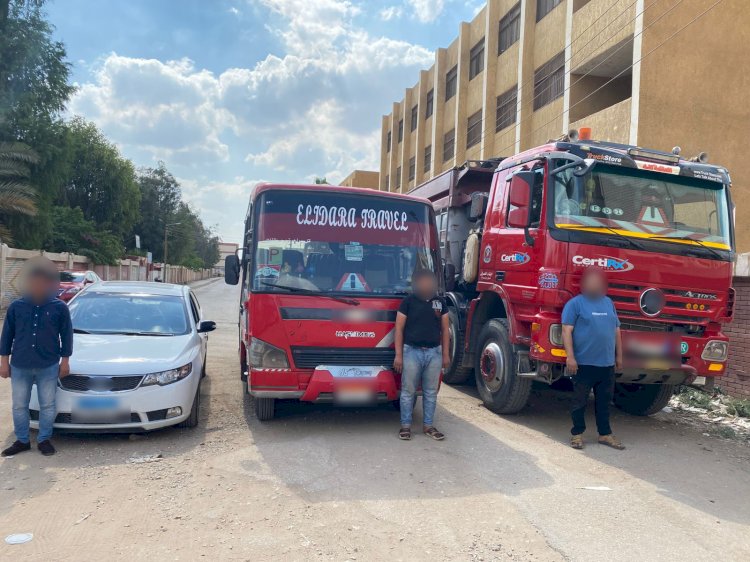 نكشف فيديو قيام قائدى 3 سيارات بالسير عكس الإتجاه بطريق   المنصورة – كفر شكر