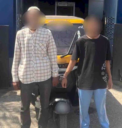 الحقيقة الكاملة ل فيديو تعدى مواطنين علي فرد المرور بالجيزة