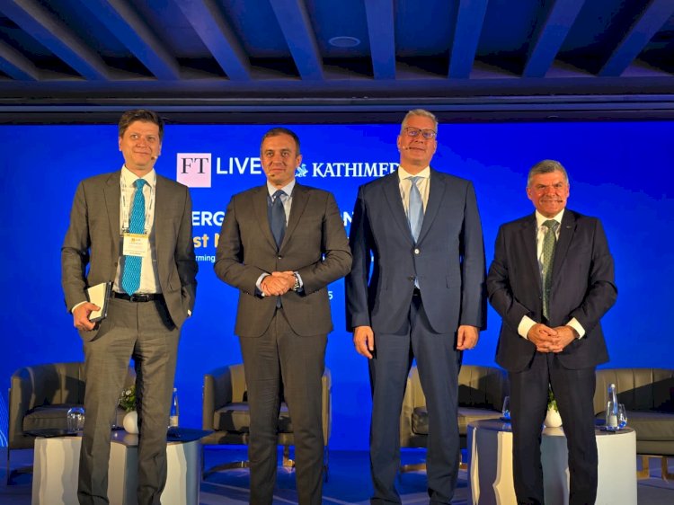 وزير البترول يشارك فى قمة تحول الطاقة باثينا