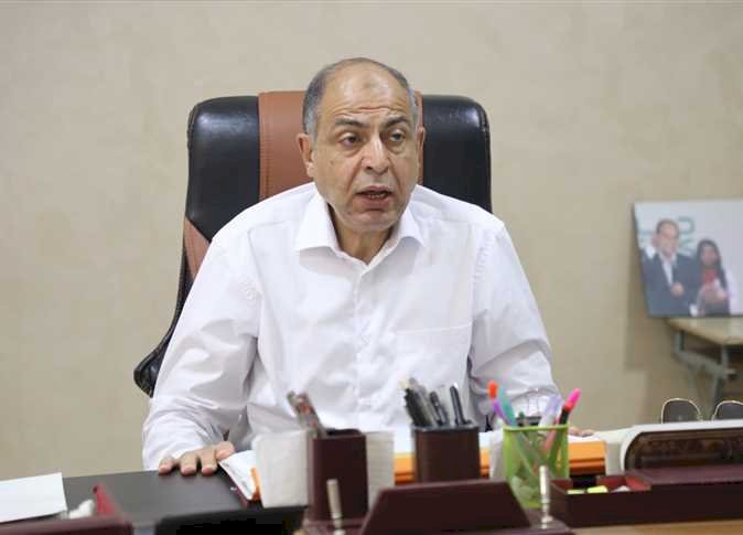 محافظ المنيا يقود حملة مفاجئة على المخابز البلدية