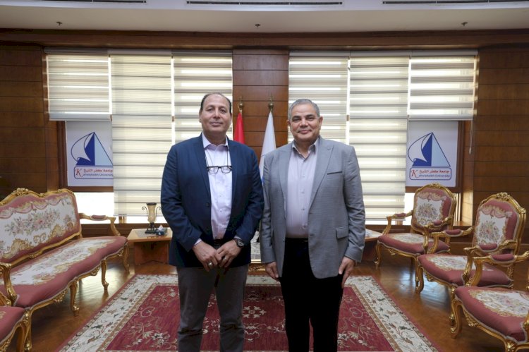 رئيس جامعة كفر الشيخ يستقبل مدير البرنامج الدولي لتربية الفراولة بجامعة فلوريدا