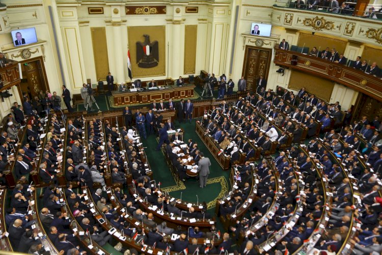 استقالة 8 أعضاء من مجلس النواب