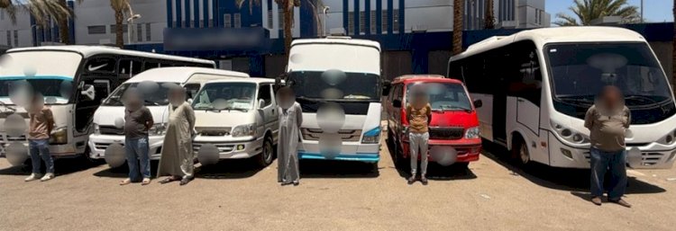 ضبط عدد من قائدى السيارات لقيامهم بالسير عكس الإتجاه  بالشرقية