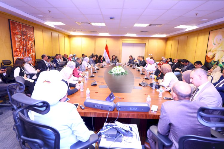 وزيرة التضامن  تلتقي مندوبي الصحف والمواقع الإلكترونية الإخبارية