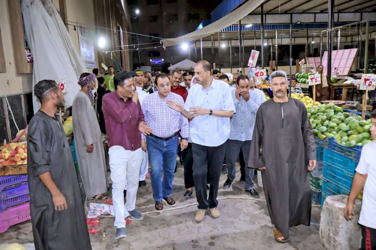 محافظ سوهاج يتفقد الشوارع ويشدد علي تحسين مستوى الخدمات المقدمة للمواطنين