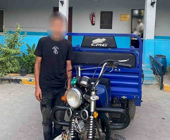 نكشف فيديو قيام قائد تروسيكل الإصطدام بأحد أفراد المرور بالجيزة