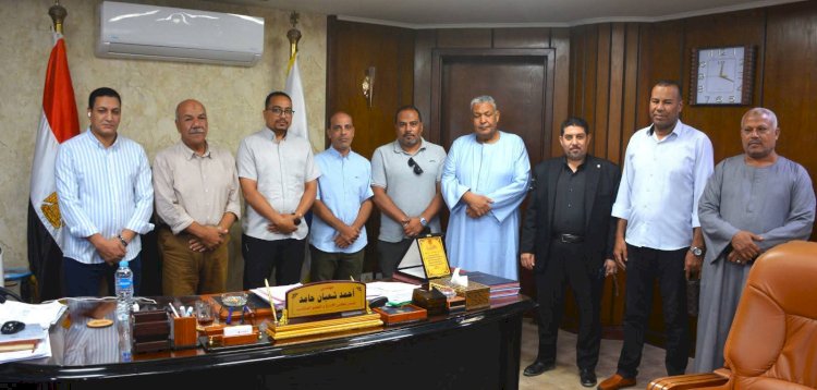 حزب تحيا مصر يثمن جهود شركة مياه الشرب والصرف الصحى بالغردقة في إدارة الأزمة