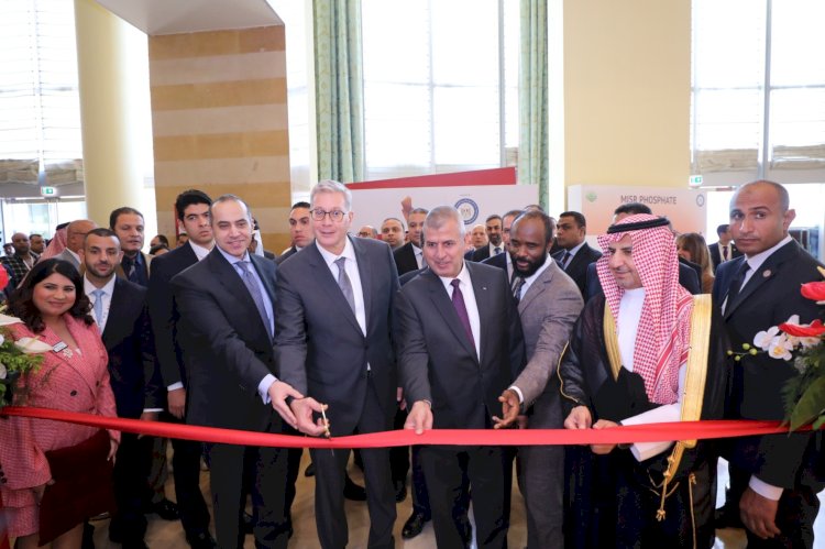 وزير البترول يفتتح  المعرض المصاحب لمنتدى مصر للتعدين