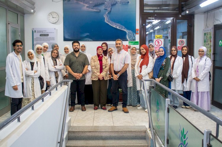 الزراعة تستقبل طلاب طب  بيطري جامعة القاهرة في زيارة علمية لمتبقيات المبيدات