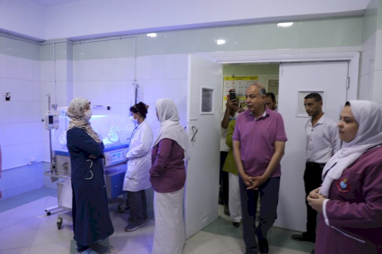 خلال جولته بمركز مطاي .. محافظ المنيا يتفقد مستشفى الصحة الإنجابية