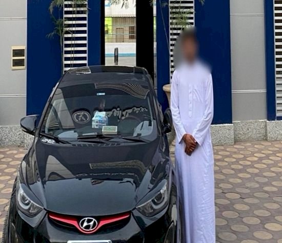 ضبط طالب فيديو قيادة سيارة  السير عكس الإتجاه بالإسكندرية