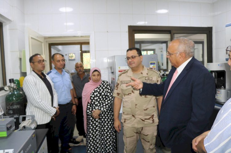 بحوث الصحراء و الفنية العسكرية يناقشان تدشين  قاعدة علمية لتحلية المياه