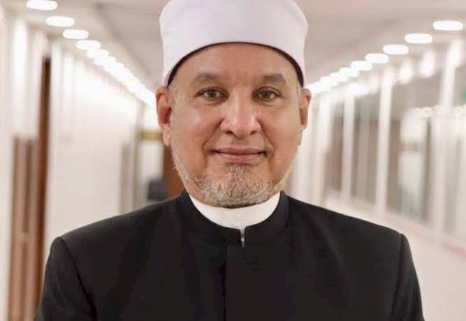 وزير الأوقاف يهنئ  الصغير لتكليفه رئيسًا لأكاديمية الأزهر العالمية