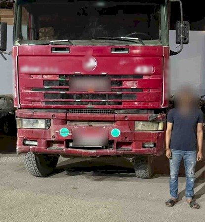 حقيقة فيديو  سيارةالسير عكس الإتجاه وإخفاء اللوحات المعدنية بأسيوط