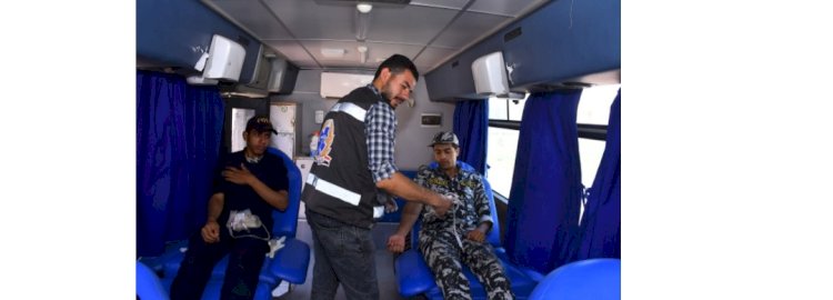رجال الشرطة يتبرعون بدمائهم للمرضي بمديرية امن أسيوط