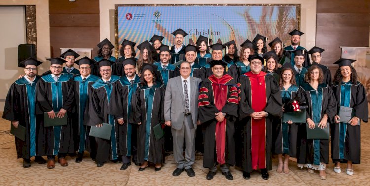 دفعة جديدة من قادة التغيير تتخرج من كلية لاهوت اكسبلورنيشنز!